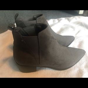 Women Gray Ankle Boots